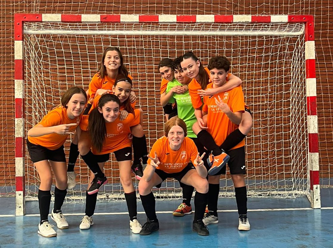 C.F.S. Femenino San Fernando (@naranjasanfer) on Twitter photo CADETE B | ¡Enorme victoria por 5-0 frente a <a href="/cidadtorrejonfs/">EFS CIUDAD TORREJON</a> en el partido disputado ayer en casa, dominado de principio a fin! ✅
👏🏼 ¡ENHORABUENA!
#CanteraNaranja CADETE B | ¡Enorme victoria por 5-0 frente a <a href="/cidadtorrejonfs/">EFS CIUDAD TORREJON</a> en el partido disputado ayer en casa, dominado de principio a fin! ✅
👏🏼 ¡ENHORABUENA!
#CanteraNaranja