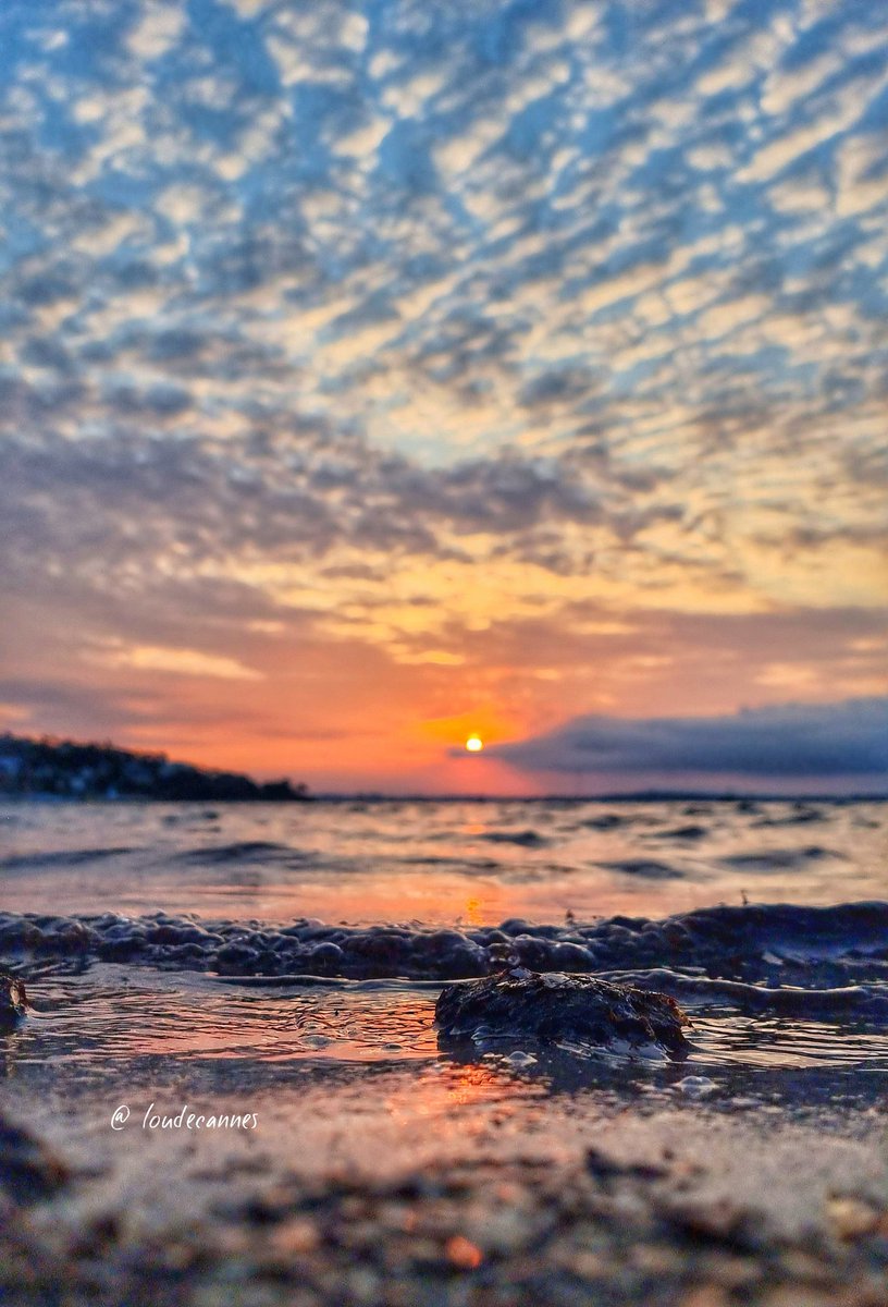 Hello ! Pour vous dire que notre JP est bloqué pour une semaine 😬
<a href="/IsaLevyPrat/">🦂Isabelle🌹🏄‍♀️ 🐬 ✈️ 🚁</a> <a href="/tabourelgenevi1/">t genevieve</a> <a href="/NathalieTORNEL/">Nat 💜⛵️🌺</a> <a href="/genevievinteu1l/">MiladyVinteuil</a> <a href="/cocodeNice1/">coco de Nice</a> <a href="/Fleur2108/">Balou#💒🌿🇦🇷</a> <a href="/Nizou66/">Nizou 🌴🌻🦉📚📷</a> voilà je vous préviens 😉🥰
#sunrise #photograghy