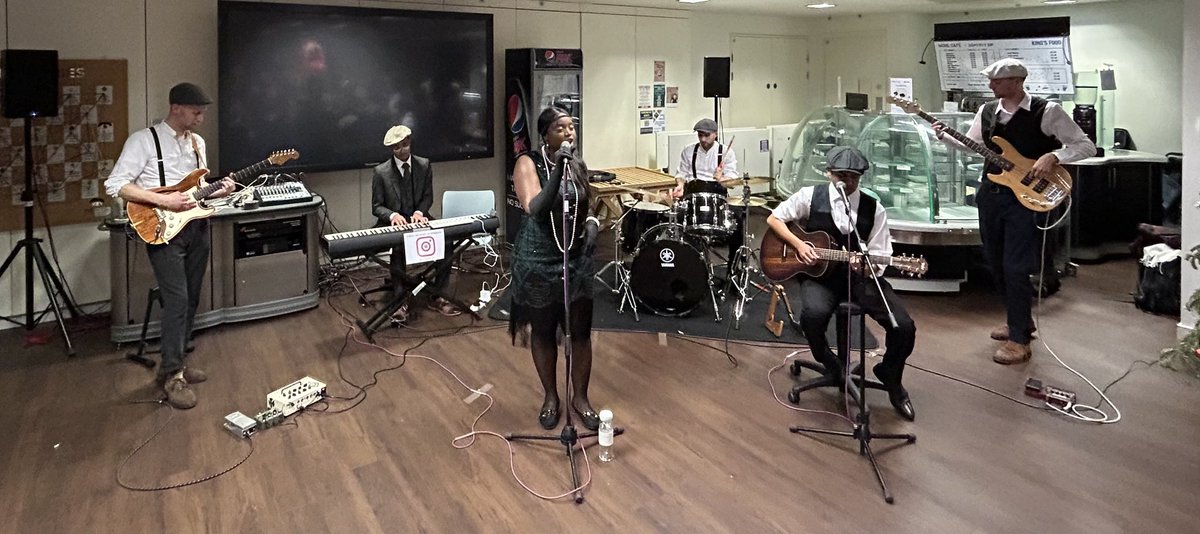 RueppLab's tweet image. For this year’s BCN XMas party dress theme the lab went for Peaky blinders 😊 and then the band #synaptic_soul  with current and previous lab members brought the house down.