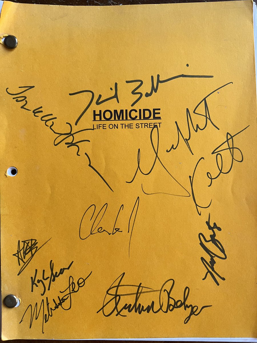 One of the prize-possessions of my script-collection & I’m sure it’s probably worth more to collectors now that Andre Braugher has passed away, but I’ll never part with it! Just took it out to reread it again in honour of his passing! He was SO good on this show!#RIPAndreBraugher