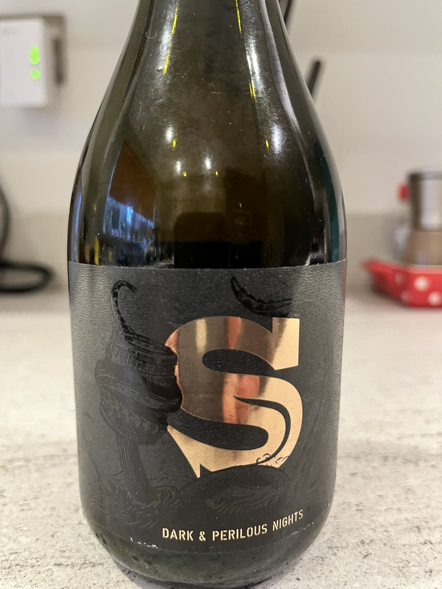 Got myself a mystery box from @SirenCraftBrew. They’re always good value but this one included a bottle of the amazing Dark & Perilous Nights - like an early Xmas present (that I drank last night to celebrate no work on Monday). Thank you Siren!