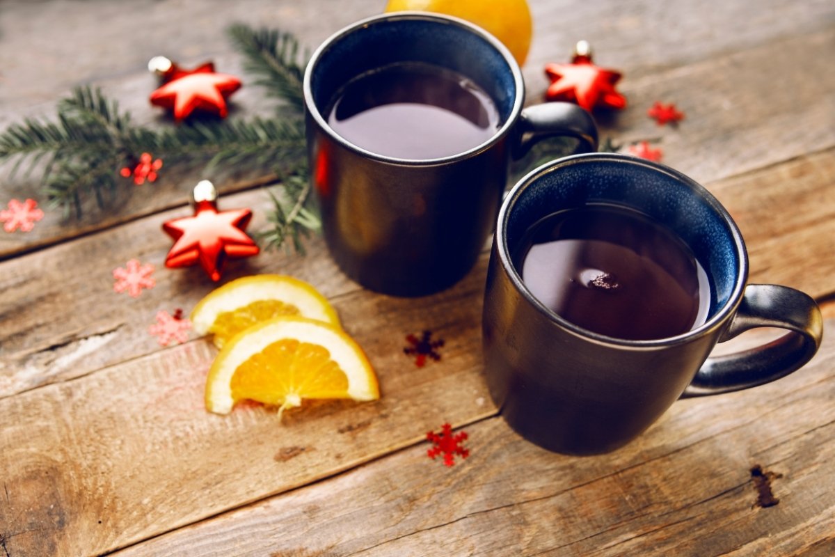 It's not Christmas in Germany without a warm mug of Glühwein (mulled wine) and a slice of stollen (fruit bread). Have you tried these German holiday treats?

#GermanHolidayFood #WorldFoodWine