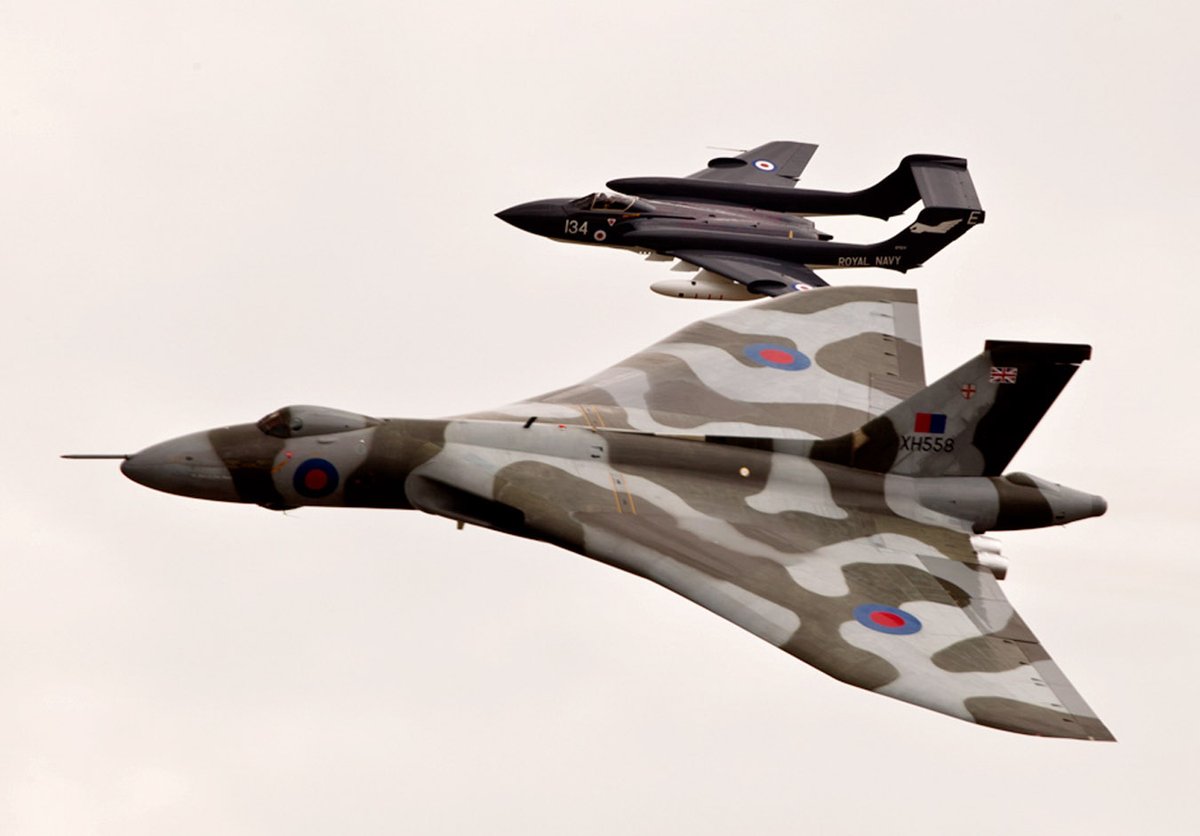 Vulcan and Seavixen in formation
@navy_wings #seavixen #vixen #deHavillandSeaVixen #foxylady #XP924 #royalnavy #vintage #vintageaviation #historicaviation #warbird #military #coldwar #avrovulcanxh558 #vulcan #vulcanxh588 #xh558 #vulcantotheskies #vbomber #coldwarjet #vforce