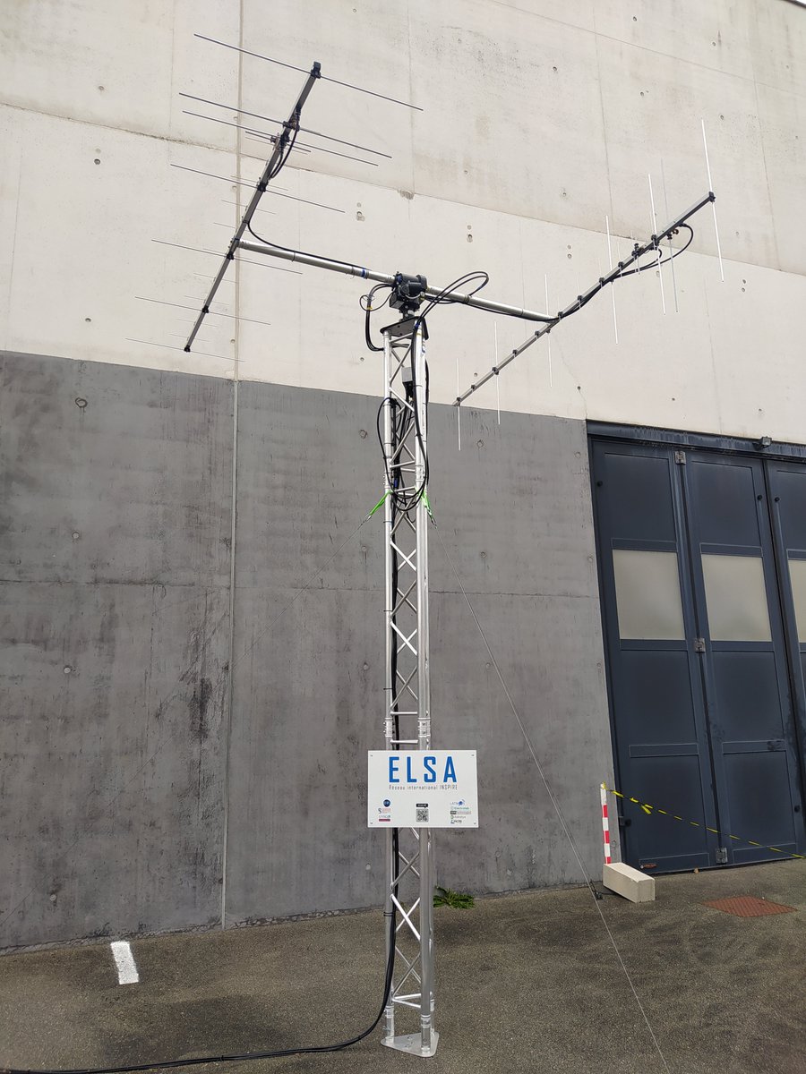 Our sat-com antennas have now friendly identification: HERMES and ELSA 📡 Both with VHF transmitter and UHF receiver for controlling UVSQ-Sat and INSPIRE-Sat7 🛰️