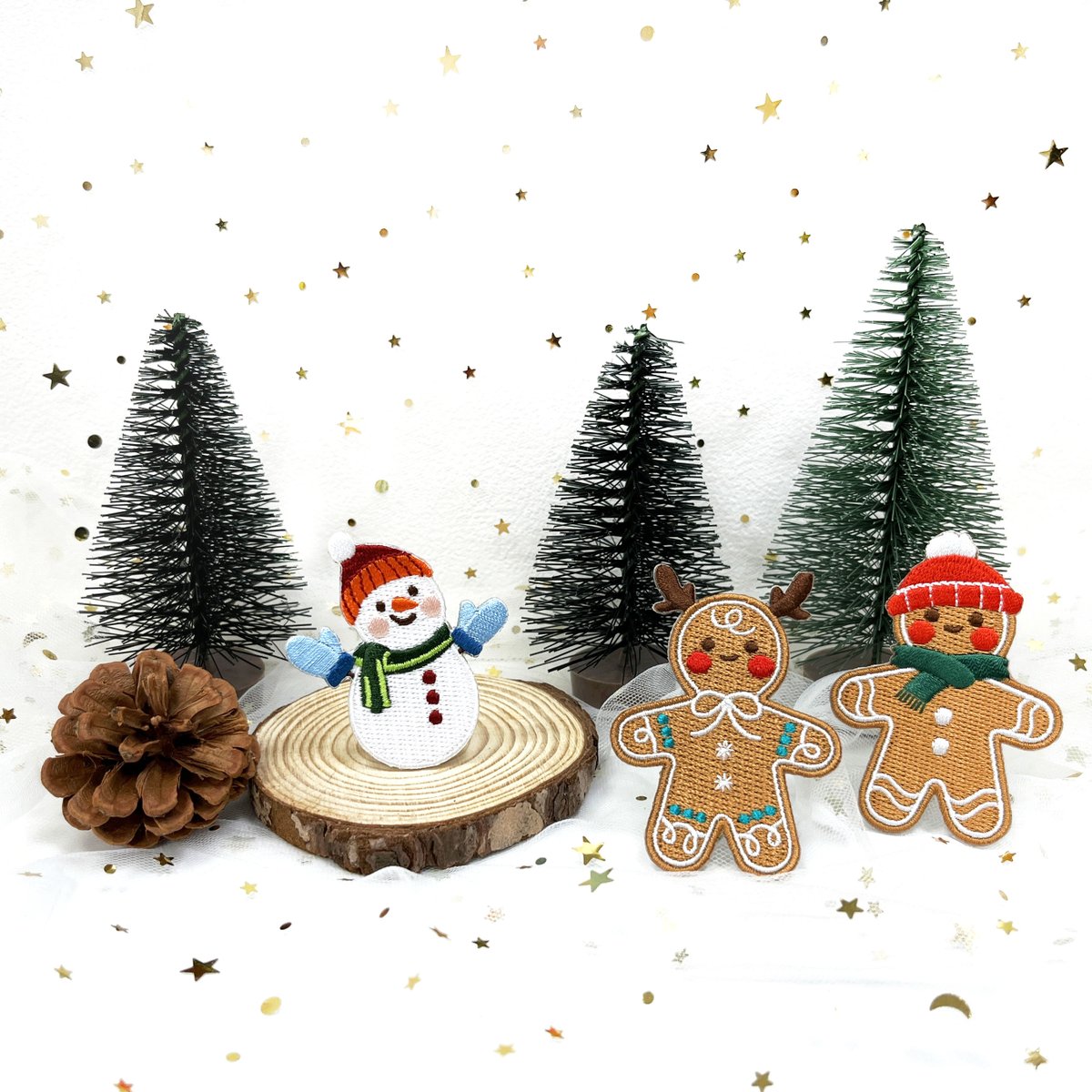 🔔聖誕節即將來臨，你還在煩惱交換禮物要送什麼嗎？🎁🎁 💖
可愛的刺繡雪人and薑餅人貼紙☃️，
可以隨意貼在包包、手機殼、衣服、帽子等物品上
小巧輕盈，非常適合送禮喔！
訂購» pinkoi.com/product/AGMsGH…

#聖誕節 #交換禮物 #聖誕禮物 #刺繡 #貼紙 #禮物
#merrychristmas #christmas #christmasgifts