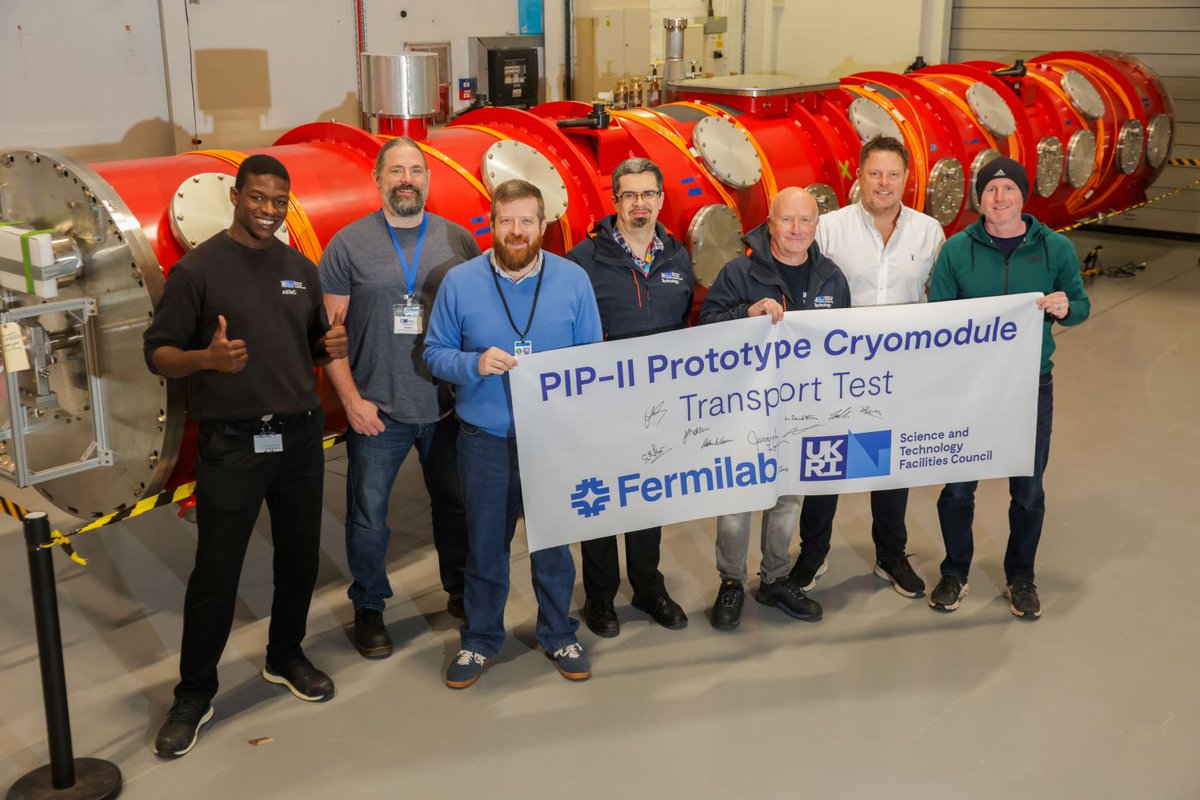 It’s been a busy week for @DaresburyLab colleagues who welcomed @Fermilab friends and a 10m long proto-cryomodule for the final @pip2accelerator transportation tests. Find out more ➡️ linkedin.com/pulse/daresbur…