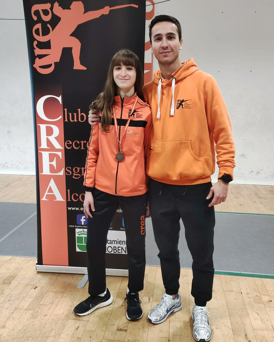 jorta98's tweet photo. Espada masculina

🥇Jorge Córdoba
🥈Raúl Estirado
17° Hugo Illana
21° Jose Luis Lozano
28° Alejandro de las Heras

Espada femenina

🥉Irene Daswani
6° Daniela Puig
9° Laura García
11° Andrea Santos

¡Enhorabuena!

#esgrima #alcobendas #resultados #competición #fencing #scherma https://t.co/RkMGu1ch90