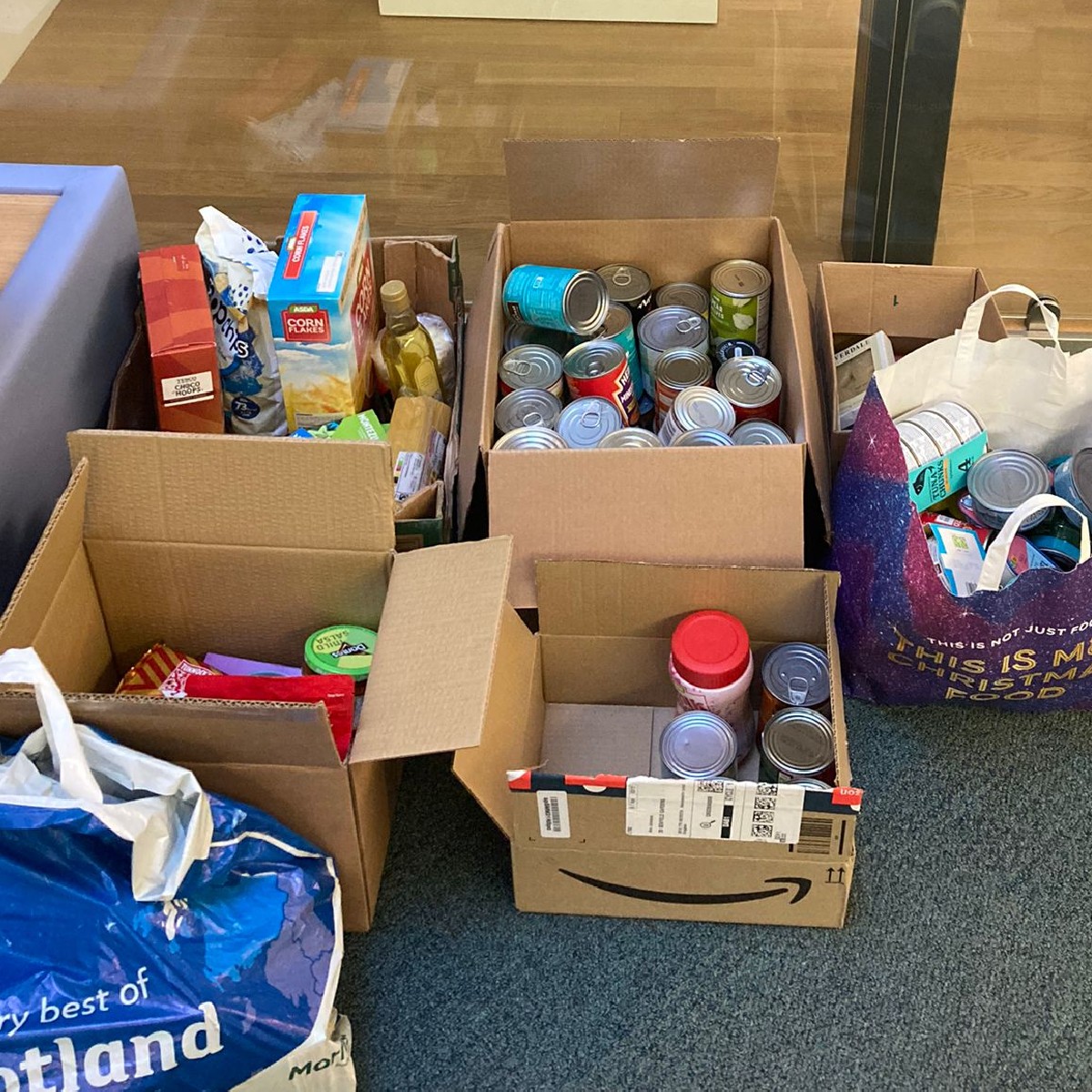 Rowett Institute (@rowett_abdn) on Twitter photo <a href="/profajohnstone/">Professor Alexandra Johnstone</a> & <a href="/AnnikaBucky/">Annika Bucky</a> are away to <a href="/NorthABFoodbank/">Aberdeen North Foodbank</a> with goods that Rowett staff & students have gathered over the last month, along with a £1325.65 raised by <a href="/ABDNlifescience/">UoA Medicine, Medical Sciences and Nutrition</a> during the bake sale last week - it is wonderful to give back to our local community 🥣 <a href="/profajohnstone/">Professor Alexandra Johnstone</a> & <a href="/AnnikaBucky/">Annika Bucky</a> are away to <a href="/NorthABFoodbank/">Aberdeen North Foodbank</a> with goods that Rowett staff & students have gathered over the last month, along with a £1325.65 raised by <a href="/ABDNlifescience/">UoA Medicine, Medical Sciences and Nutrition</a> during the bake sale last week - it is wonderful to give back to our local community 🥣