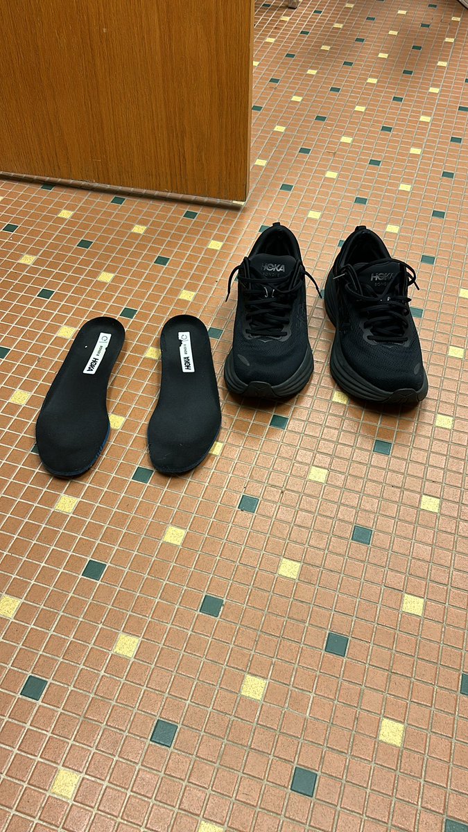 Shout out to John Schreiner @EPSDLmms flood control specialist .. sacrificing his new Hokas this morning for the safety of the students