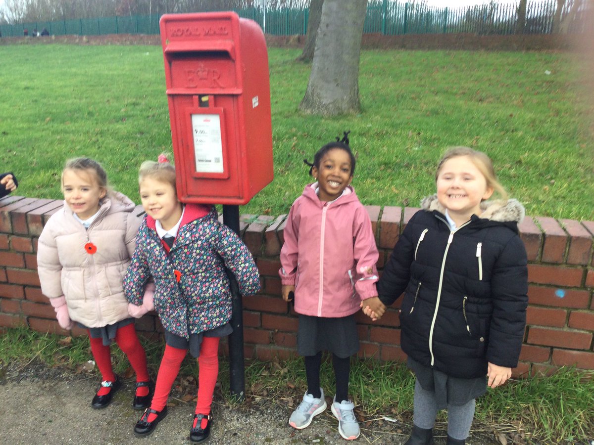 Post box time. Bye letters. #LetterstoSanta