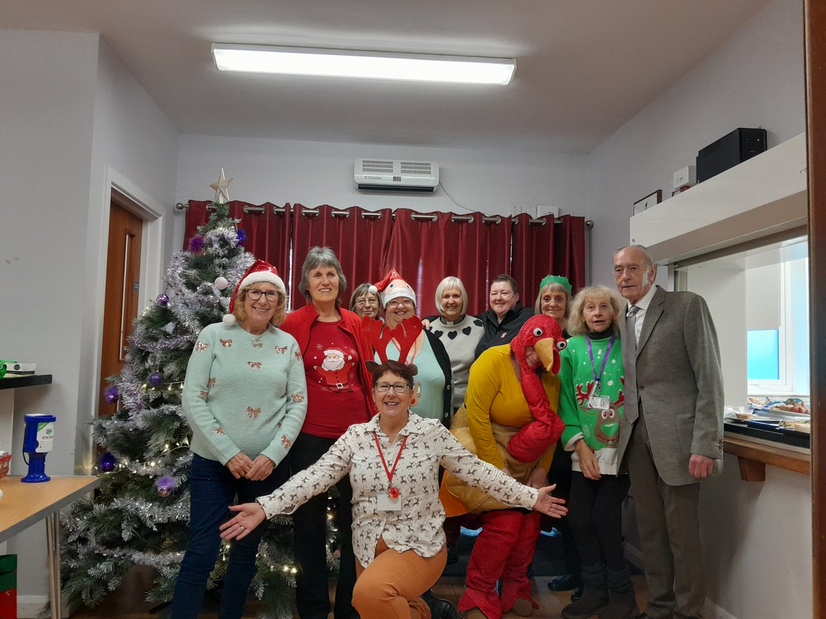 🎄wHoo Cares Christmas Party! 🎅🎉 Kids from High Halstow Pre School charmed us with Christmas songs, Maud and Ethel brought the laughs, and wHoo Cares Singers filled the room with enchanting carols. Bingo, quiz, and raffle added to the festive fun! 🎁
