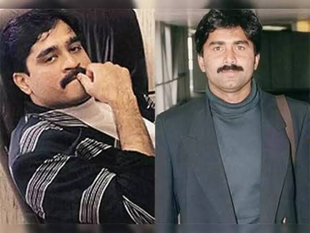 Former Pakistani Captain #JavedMiandad and his whole family has been put under house arrest by the Pakistan Army and ISI 

Javed Miyadad’s son is married to the only daughter of Islam!c t£rrorist #DawoodIbrahim.