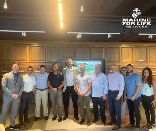 M4L_Network's tweet image. Veterans Helping Veterans in Charleston, SC. Attend a #M4LNetwork event, and find a community of military-friendly resources, veteran and milspouses ready to support each other. Visit us at ms.spr.ly/6019ik2M1 to find a networking event near you. 

#WarriorsConnected