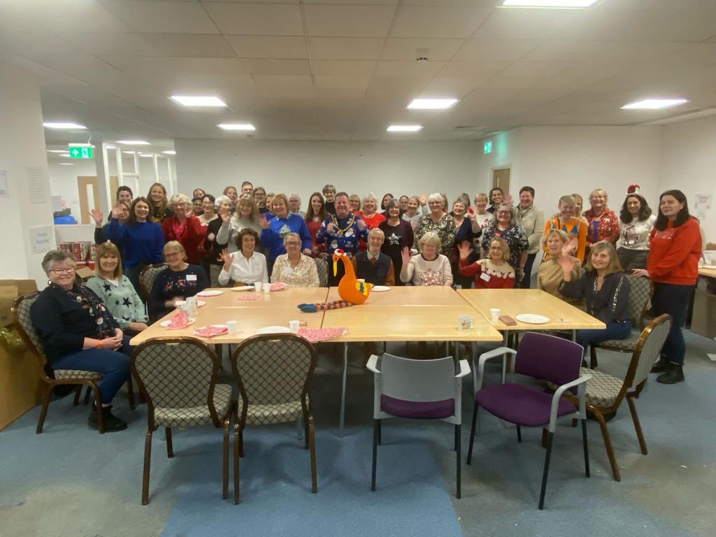 Thanking all the staff and volunteers at <a href="/StripeyStork/">Stripey Stork</a> at their second site in Redhill, where the last deliveries were going out for Christmas. Thank you so much and a Merry Christmas to you all!