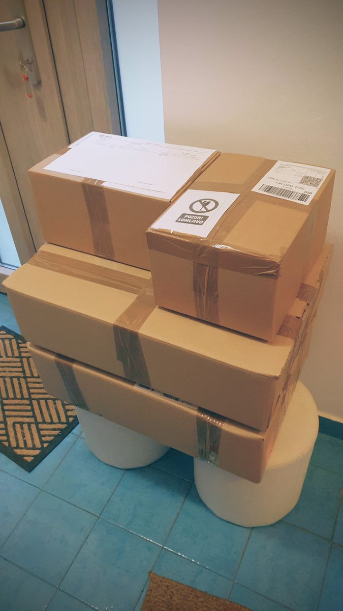BiliniEvoo's tweet photo. Just before Christmas 🎄 our house always resembles a post office 🤗 
#Bilini #EVOO #shippingworldwide https://t.co/7Xpg0Q4Db1