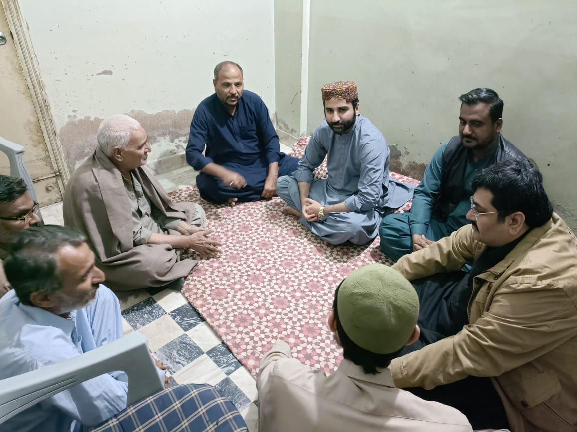 MustafaBaloch_'s tweet photo. Condolences in constituency. #PakColony #PS114 #Karachi
@BBhuttoZardari @AseefaBZ @FaryalTalpurPk @SaeedGhani1 https://t.co/SJuS84JIG5