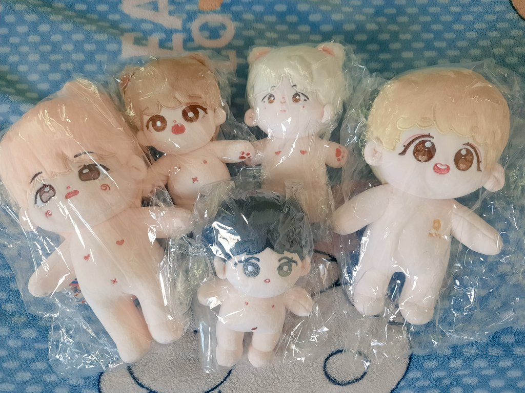 LNetsawang's tweet photo. ใครรับน้องคนไหนไหมคะ
แม่ค้าเหลือ วี โฮป จีมิน แล้วก็นัมจุนค่ะ
มือ1ทุกตัว ปล่อยราคาต่ำกว่าทุนแถมส่งฟรีให้ค่ะ
น้อง20ซ.=450
น้อง15ซ.=350
สั่งไลน์ไอดี wk_shop
/อินบ๊อกได้ค่ะ 
ตอบช้านิดหน่อยนะคะเลี้ยงลูกด้วย
#ตลาดนัดBTS #บังทัน #วี #นัมจุน #จีมิน #เจโฮป #ตลาดนัดบังทัน #ของสะสมbts https://t.co/9sbj6GoGC2