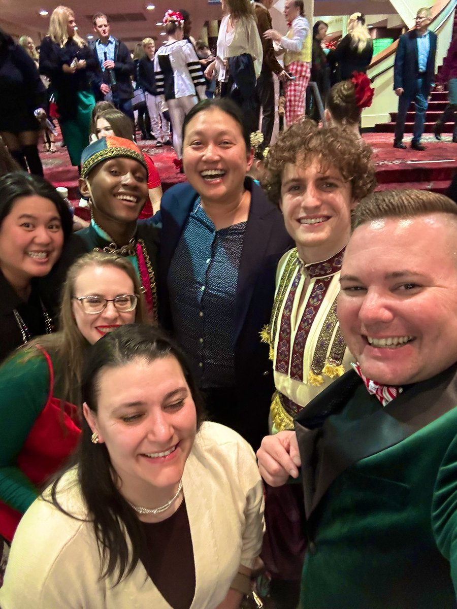 pocket_doc86's tweet photo. The First Coast Nutcracker at the Moran Times-Union Theatre was amazing! The @jaxsymphony did a phenomenal job! 🎅🏻🎄🥂 

#FirstCoastNutcracker #JaxSymphony #DTJax https://t.co/hE5wwbfQTH
