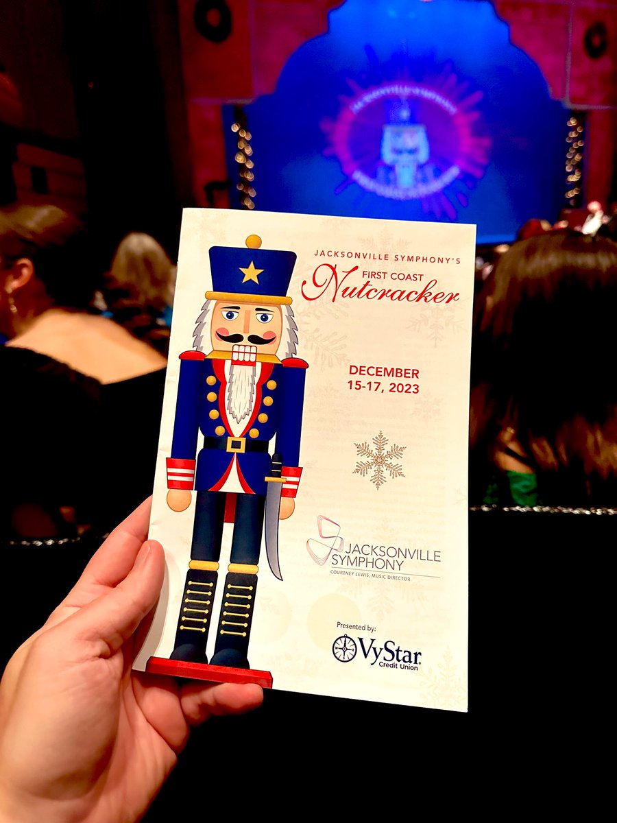 pocket_doc86's tweet photo. The First Coast Nutcracker at the Moran Times-Union Theatre was amazing! The @jaxsymphony did a phenomenal job! 🎅🏻🎄🥂 

#FirstCoastNutcracker #JaxSymphony #DTJax https://t.co/hE5wwbfQTH