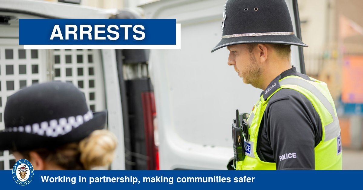 CoventryCityWMP's tweet photo. Officers have arrested 3 people after completing a proactive vehicle stop.
One man in his fifties was arrested for possession of offensive weapon.
Two women aged 34 were arrested - one on suspicion of possession with intent to supply Class A drugs & one for recall to prison. https://t.co/CzC0LflMT0