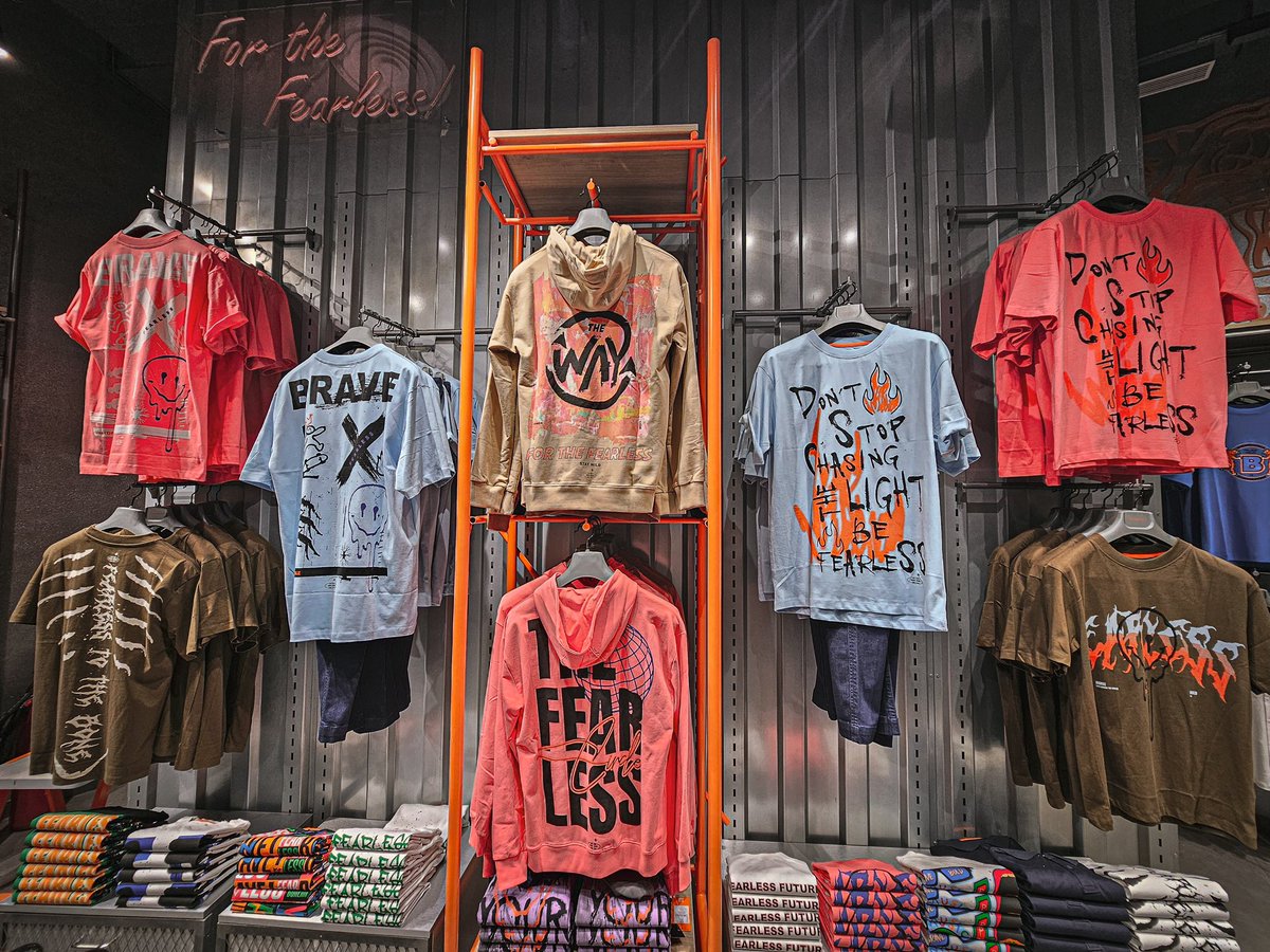 MarketcityKurla's tweet photo. Embark on a style journey like never before at the grand opening of @letsbreakbounce's latest store at your very own #PhoenixMarketcityMumbai! on the Lower Ground Floor.
Your adventure in style begins here!
#NewStoreLaunch #LetsBreakBounce #BreakBounce #Clothing #Style https://t.co/vI5kYkTDD8