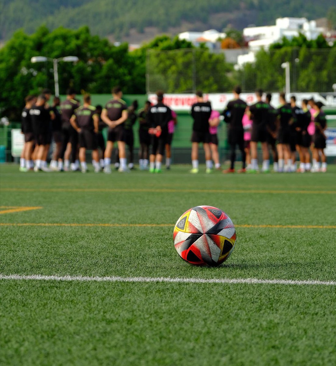 KaiserDani14's tweet photo. Tiempo para descansar y cargar pilas.
Volveremos para seguir dándolo Todo Equipazo !! @AtleticoPaso 💪🏼🟢⚫️⚽️ https://t.co/oJYds3HA3z