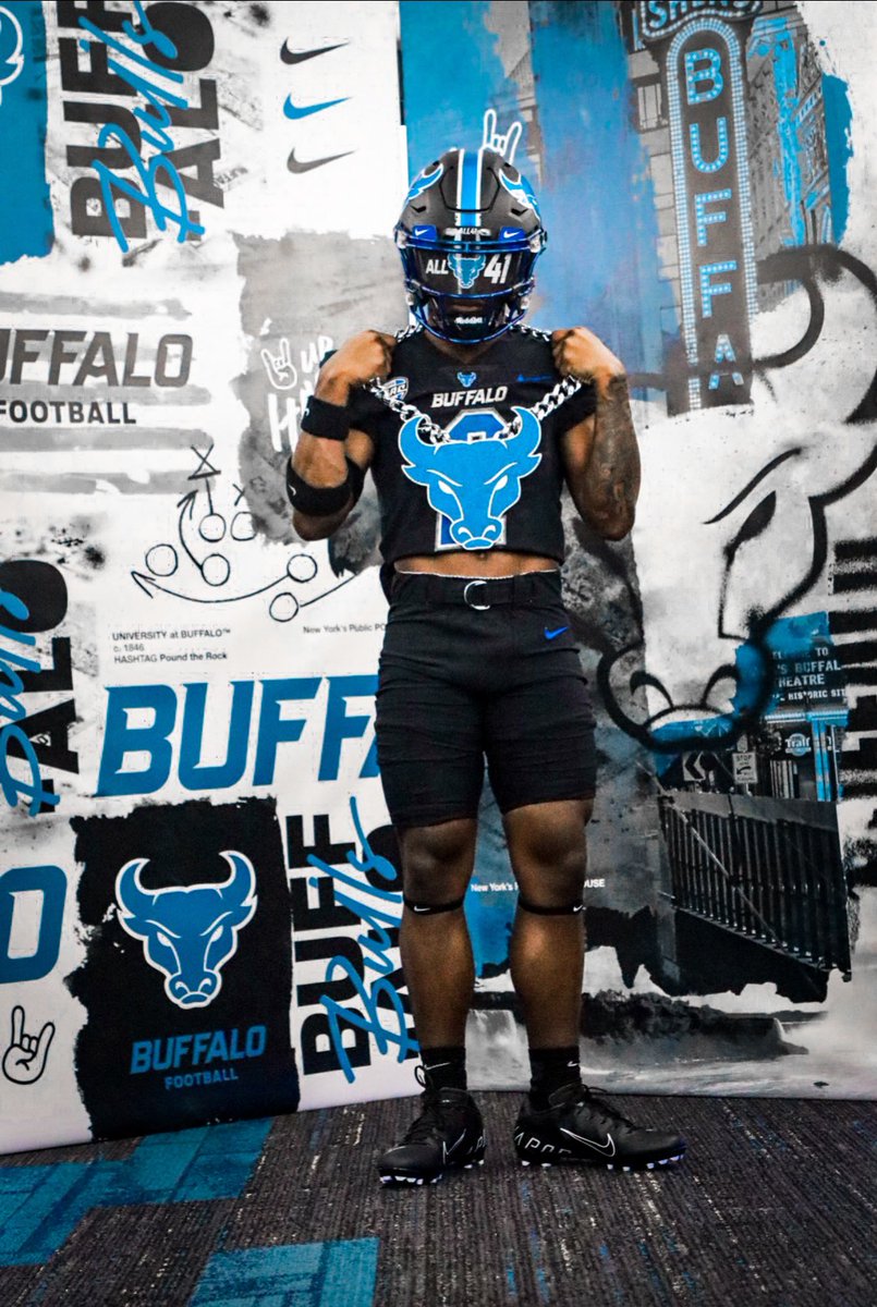 I had a great time on my Official Visit in Buffalo! I can’t wait to be on campus! @CoachMoLinguist @coach_cope @IanFriedFB @UBFootball @Coach_Davis22