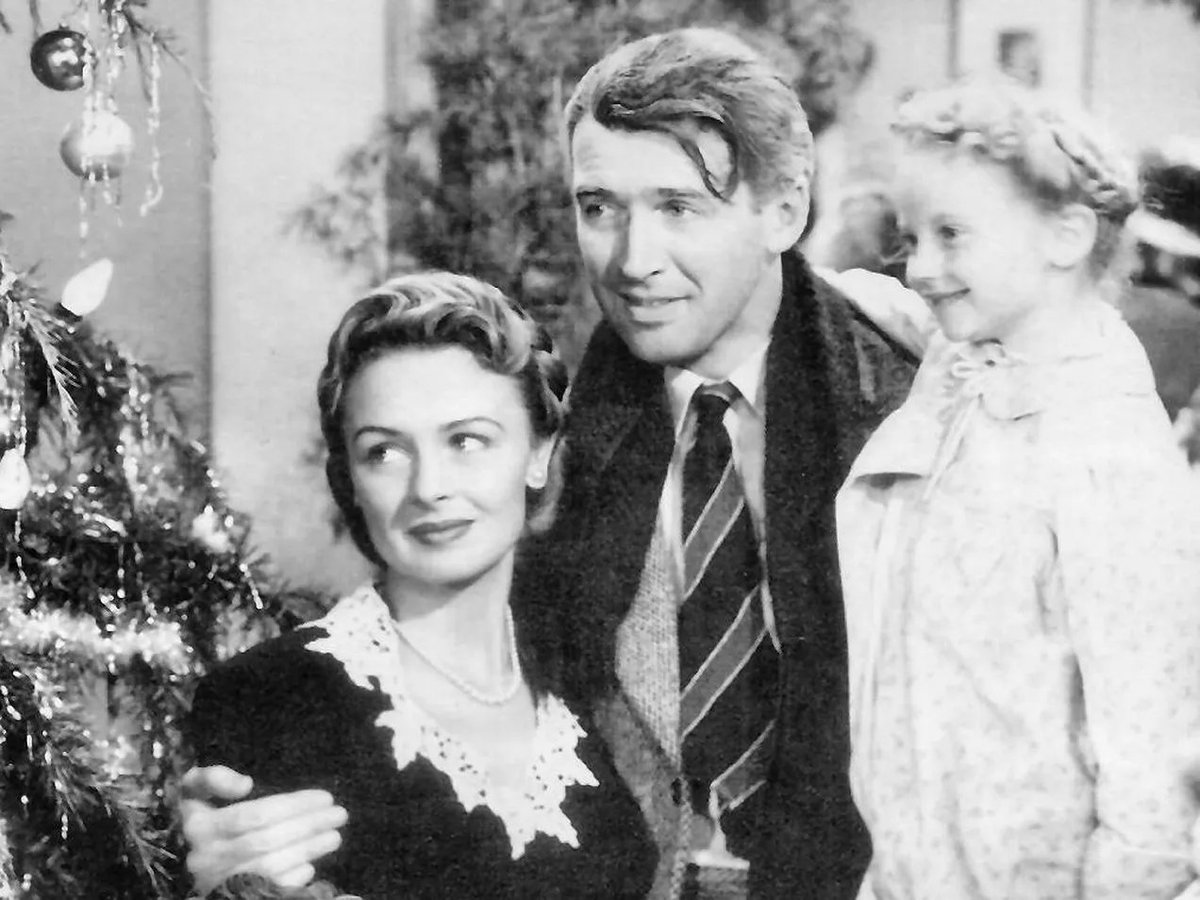 How did It's a Wonderful Life go from box office flop to Festive hit? Find out how with our latest Substack release. 👇👇👇👇👇👇👇👇👇👇👇👇👇 insidehistory.substack.com/p/how-its-a-wo… #History #Hollywood #Substack