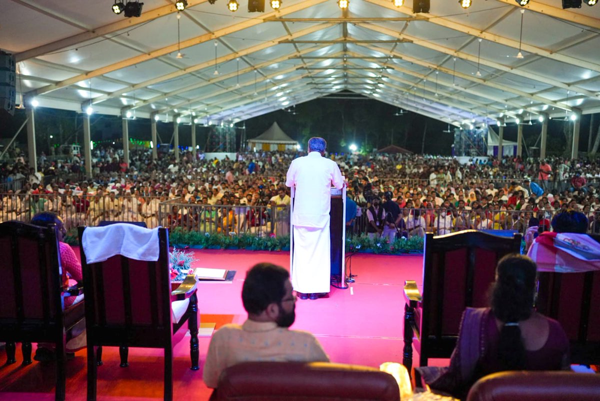 The Government of Kerala is humbled by the massive turnouts at the dynamic sessions of #NavaKeralaSadas held across Pathanapuram, Punalur, Kottarakkara, and Kunnathur assembly constituencies.