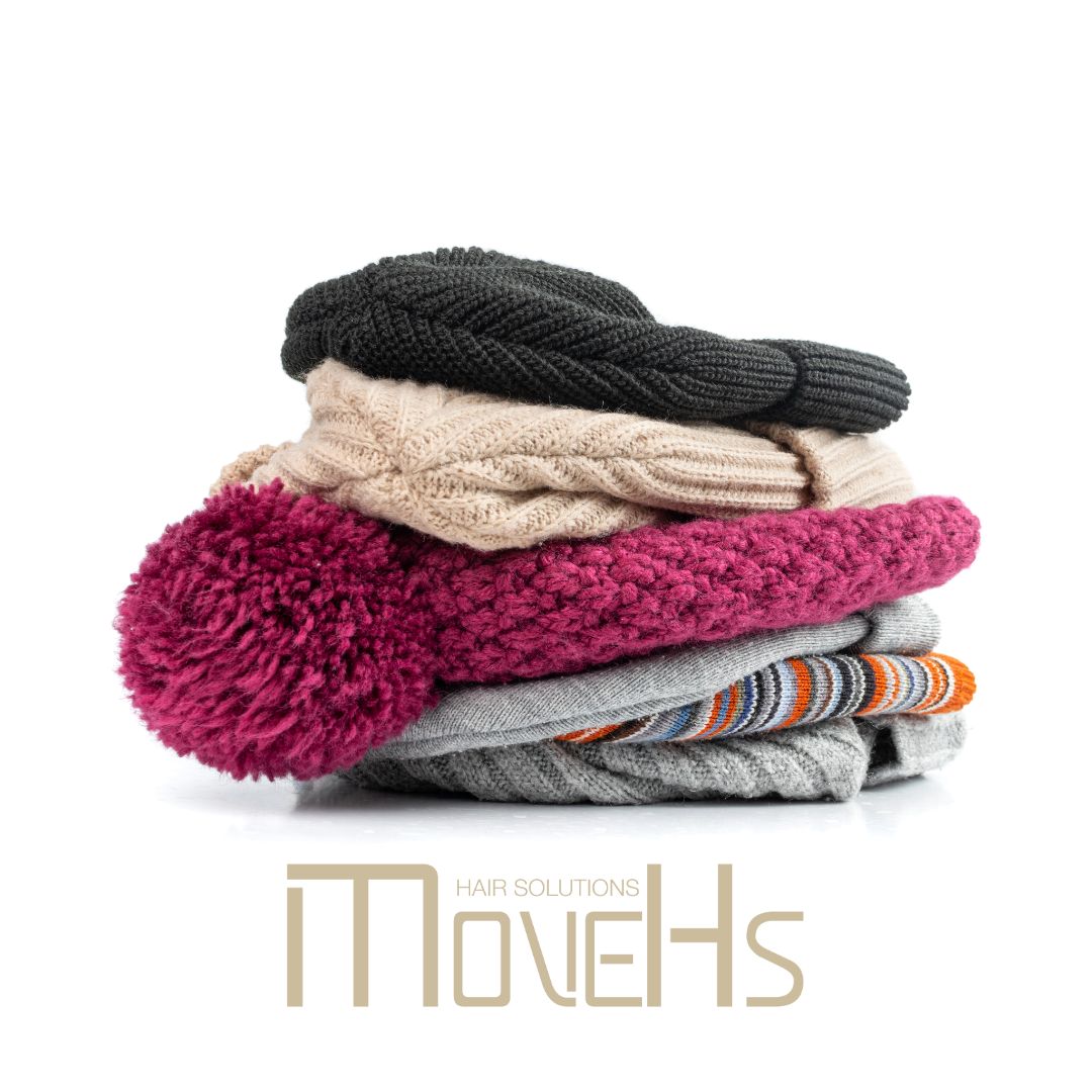 Wij krijgen vaak de vraag of het oké is als er een wollen muts wordt gedragen over je haarwerk of haarstuk. Ja, is het antwoord. De MoveHs Europees haar haarwerken of haarstukken is net als je eigen haar. Je kunt gewoon een wollen muts dragen als je dit wilt.
#muts #wol #movehs