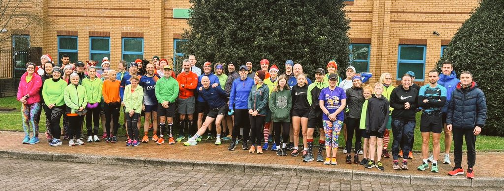 The running community of #ammanford came together yesterday to raise money for @CarmsCouncil #Toybox appeal. Over £1000 raised, distances of 3-12miles run! Well done to @NickG840 for organising 👏 #runforgood