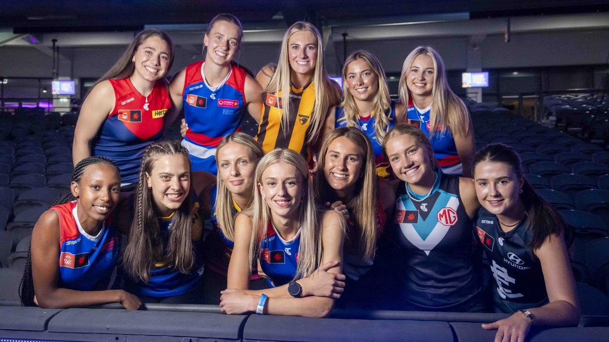 SuperFooty (AFL) (@superfooty) on Twitter photo The #AFLWDraft is complete - and it was a night that had it all.
<a href="/chriscavanagh1/">Chris Cavanagh</a>, <a href="/jordanpint0/">Jordan Pinto</a> and @danbatten have every pick, the post-draft interviews and all the reaction
👉 READ IT HERE: rebrand.ly/1b0c00 The #AFLWDraft is complete - and it was a night that had it all.
<a href="/chriscavanagh1/">Chris Cavanagh</a>, <a href="/jordanpint0/">Jordan Pinto</a> and @danbatten have every pick, the post-draft interviews and all the reaction
👉 READ IT HERE: rebrand.ly/1b0c00