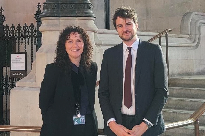 The Carers Leave Act will soon require all employers in Scotland to provide carers leave to members of staff with caring responsibilities. Find out more about this legislation and how it will affect your organisation here: carerpositive.carerpositive.org/carers-and-emp…