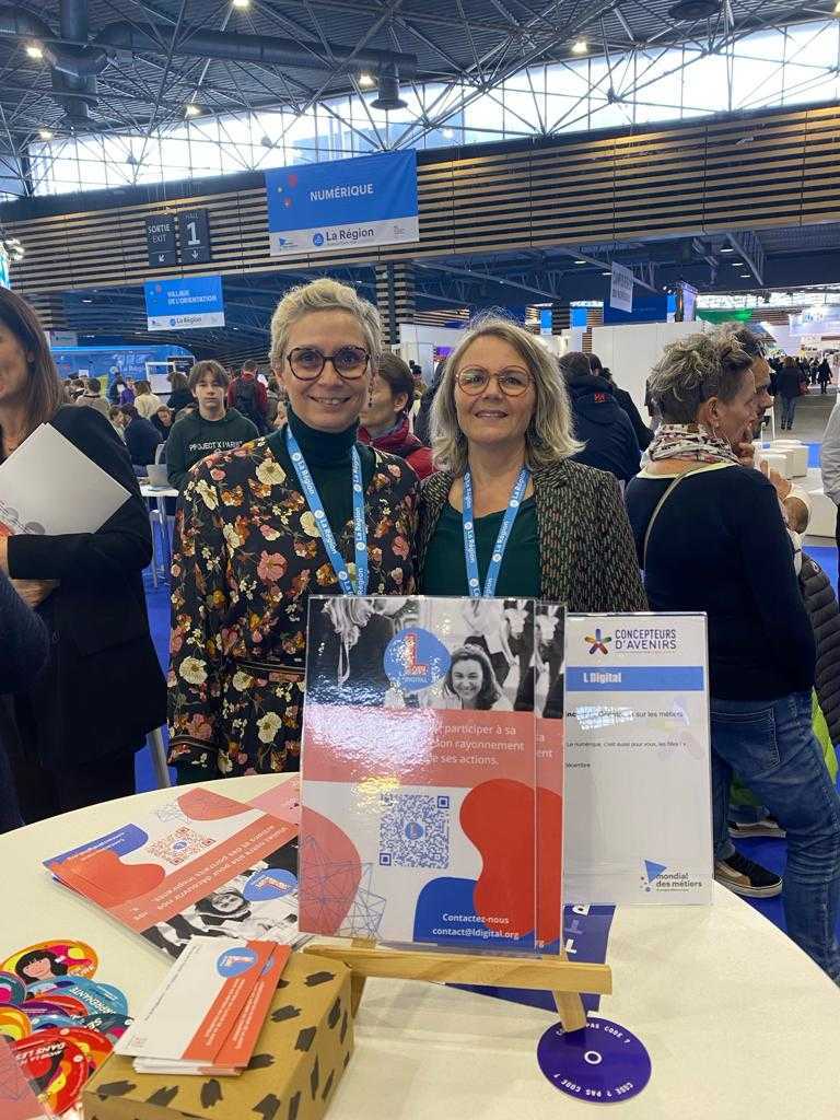 LDigital (@4ldigital) on Twitter photo Ce week-end, l'association #LDigital était au #MondialdesMétiers #Lyon pour faire connaître les opportunités qu'offre le #numérique aux jeunes venu(e)s de la région <a href="/auvergnerhalpes/">Auvergne-Rhône-Alpes</a> entière, et notamment aux #filles encore trop peu nombreuses dans le secteur ! #femmesetnumérque Ce week-end, l'association #LDigital était au #MondialdesMétiers #Lyon pour faire connaître les opportunités qu'offre le #numérique aux jeunes venu(e)s de la région <a href="/auvergnerhalpes/">Auvergne-Rhône-Alpes</a> entière, et notamment aux #filles encore trop peu nombreuses dans le secteur ! #femmesetnumérque