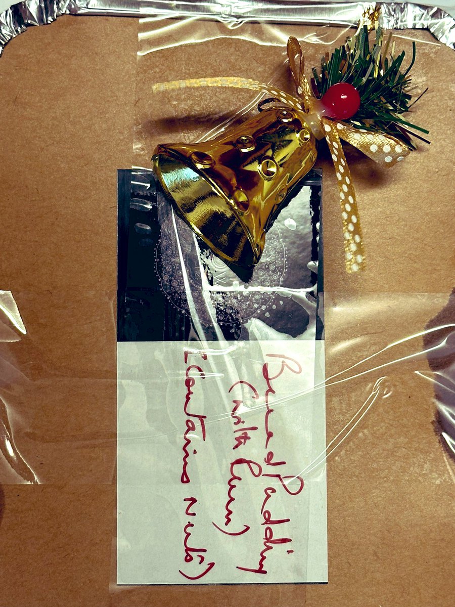 First order dispatch from our #ChristmasMenu a bestseller of 2022 and now 2023. 🥳🙌🏽 #Mumbai #NaviMumbai #Thane folks can Direct Message us, WhatsApp number & area of delivery to receive full menu & ordering details. 😋😍🎄🎅🏽🥮🎁