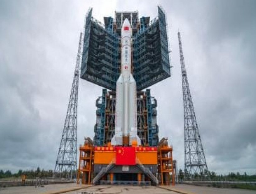 China has successfully launched a top-secret military spy satellite atop a modified Long March 5 launcher. The Yaogan-41 satellite is set to continuously monitor the Indo-Pacific area.
#chinaSpy #free Tibet #HONGKONGPOOLS #vietnamese #india #USA #CyberSecurity #FreeSpeech #no war