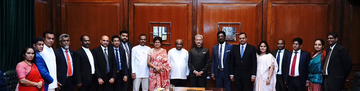 A good interaction with the Sri Lankan Parliamentary delegation led by Speaker Mahinda Yapa Abeywardana. Appreciate the warm sentiments expressed about India’s support to Sri Lanka in its economic recovery. Discussed further deepening of our cooperation in various sectors,…