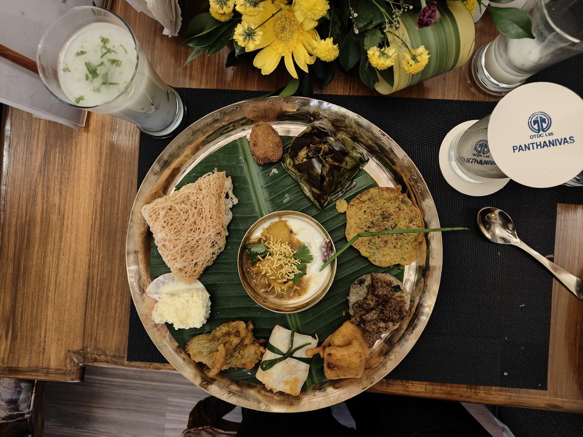 The Nimantran Thali at Sambalpur is filled with local cuisine, beautifully presented dishes and heritage sitting. Do visit. Nimantran, Rani Bakhra, Near Samlei Mandir.