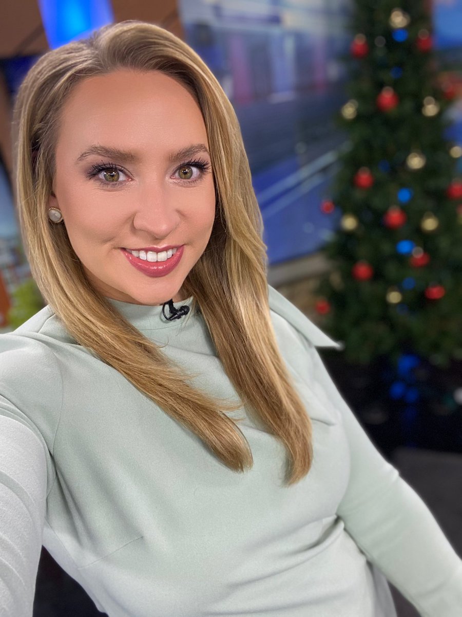 ☀️GOOD DAY, VA!☀️Happy Monday!! I’ve got some big personal news to share with you. It’s my last week at <a href="/WFXRnews/">WFXR News</a>! I’m happy to call Roanoke home so I have no plans to leave! Let’s make it a great last week! TUNE IN to Good Day Virginia all morning long, and I’ll see ya there!
