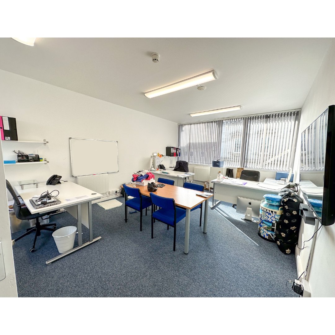 SBCProperty's tweet image. 📍30 Boscawen Street, Truro, Cornwall TR1 2QQ

• Commercial property investment
• Truro city centre retail unit
• Prominent trading position
• Income, producing £35,000 per annum
• 100% Commercial investment

📞01872 277397
📧enq@sbcproperty.com