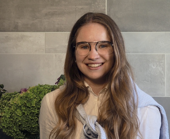 Ce matin à l'ICP, soutenance de thèse de Margaux Petay "Multimodal and multiscale analysis of complex biomaterials: optimization and constraints of infrared nanospectroscopy measurements". Bravo ! 👏
<a href="/PhD_UPSaclay/">Collège Doctoral <a href="/UnivParisSaclay/">Université Paris-Saclay</a></a> @UnivParisSaclay @reseauSCF