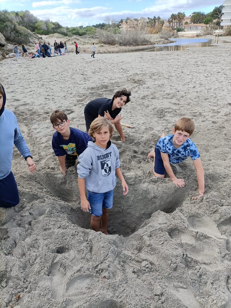 ColeMontesion's tweet image. #ESOMontesión Hoy le toca a nuestro alumnado de 1o hacer la salida lúdica de final de trimestre. En esta ocasión han visitado la finca Son Real. #tutoria #descubriendomallorca