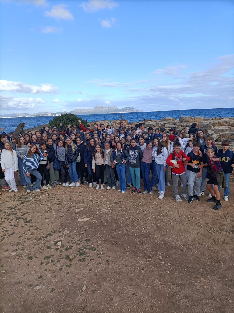 ColeMontesion's tweet image. #ESOMontesión Hoy le toca a nuestro alumnado de 1o hacer la salida lúdica de final de trimestre. En esta ocasión han visitado la finca Son Real. #tutoria #descubriendomallorca