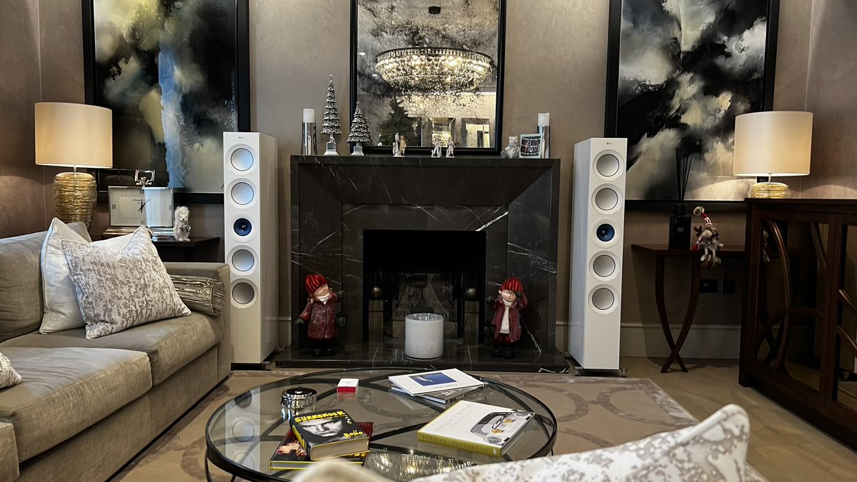 Last service call before we close for Christmas and we are back at one of our favourite projects in #Kingswood #surrey Forget how awesome these KEF Reference 5’s are. We could sit and listen to them all day 👌🏻❤️ <a href="/KEFAudio/">KEF Audio UK</a>