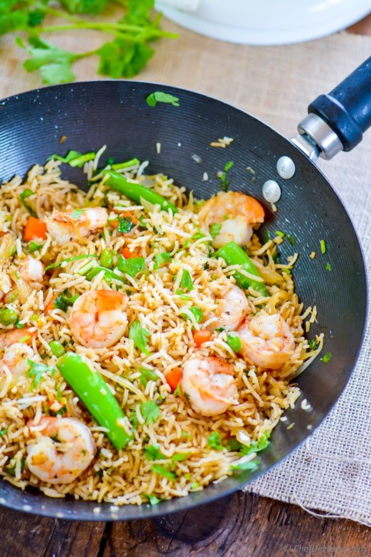 Spicy Shrimp Fried Rice
👉chefdehome.com/recipes/622/sp…

Ultimate homemade one-pot dinner with Spicy Shrimp Fried Rice! Loaded with vibrant vegetables and fried with Asian seasonings, this dish brings the best flavors to your table.   #FriedRice #SpicyShrimp #RecipeOfTheDay