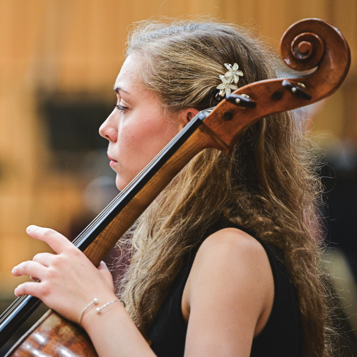 Vacancy: Assistant Principal Cello No.2 BBC NOW is seeking a new Assistant Principal Cello No.2🎻 ✨(Please share this advert with your cellist friends!)✨ 🗓️Closes 04/02/24 careers.bbc.co.uk/job-invite/116… #OrchestraJobs #MusicJobs #Cellist #ArtsJobs