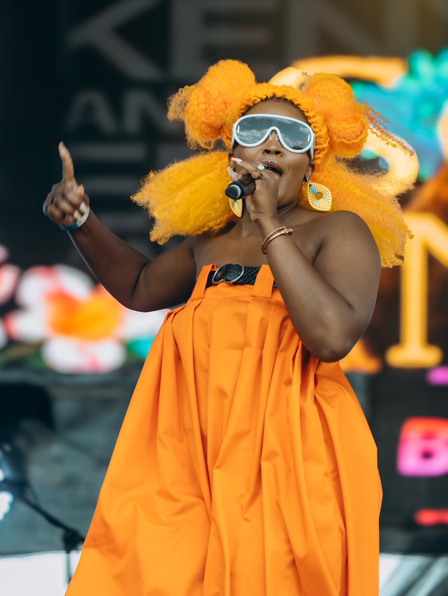 She has the biggest song in the world right now.  Donning a hairstyle as fiery as the meaning of her hit single; Mwaki. 
- Sofiya Nzau
#TupataneBlankets #BlanketsAndWine