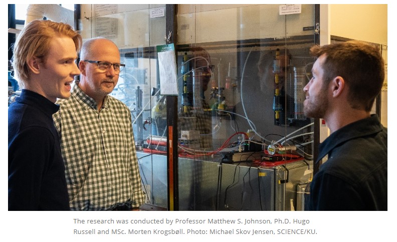 Department of Chemistry, University of Copenhagen (@chemucph) on Twitter photo Congratulations to Professor Matthew S. Johnsson <a href="/CHEMUCPH/">Department of Chemistry, University of Copenhagen</a>, <a href="/koebenhavns_uni/">Københavns Uni</a> for the invention of "methane cleaner" that could become a permanent fixture in cattle and pig barns. #chemistry #methane #research #science
science.ku.dk/english/press/… Congratulations to Professor Matthew S. Johnsson <a href="/CHEMUCPH/">Department of Chemistry, University of Copenhagen</a>, <a href="/koebenhavns_uni/">Københavns Uni</a> for the invention of "methane cleaner" that could become a permanent fixture in cattle and pig barns. #chemistry #methane #research #science
science.ku.dk/english/press/…