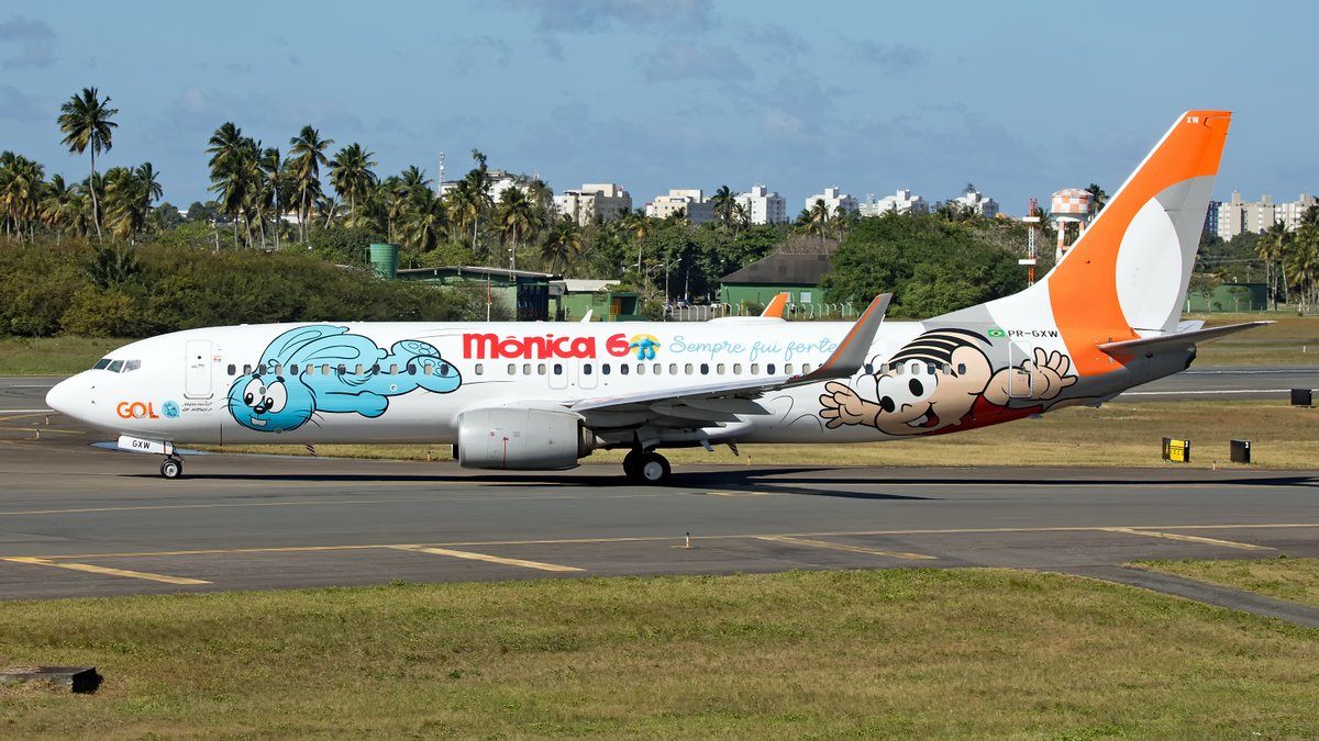 GOL 1812 (PR-GXW - B738) Monuca's 60 livery of 
@VoeGOLoficial  taxiing out for runway 10 at @SalvadorAirport as G31812 to Natal
09-11-2023

#gol #gollinhasaereas #Boeing  #boeing737 #b737 #salvadorairport #aviation #avgeek