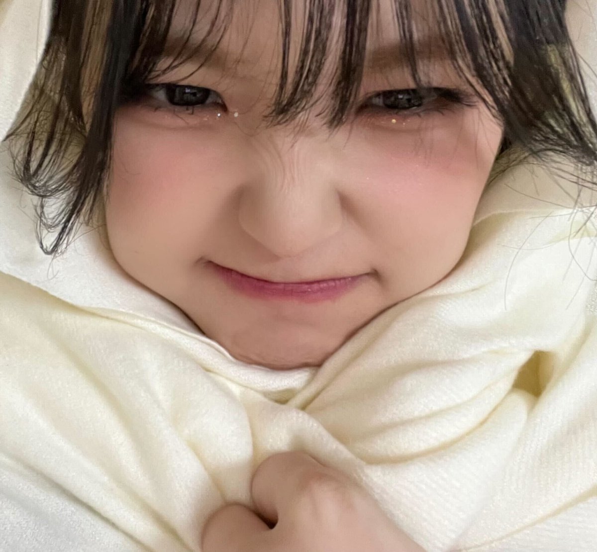 realfromis_9 tweet picture